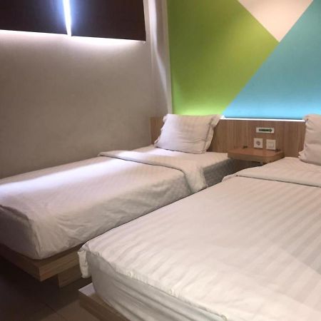 Green Apple Residence Jakarta Buitenkant foto