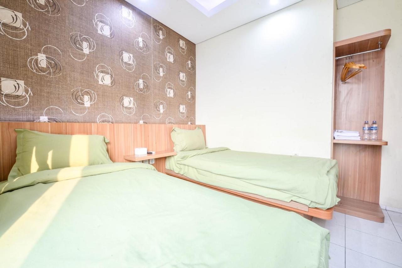 Green Apple Residence Jakarta Buitenkant foto